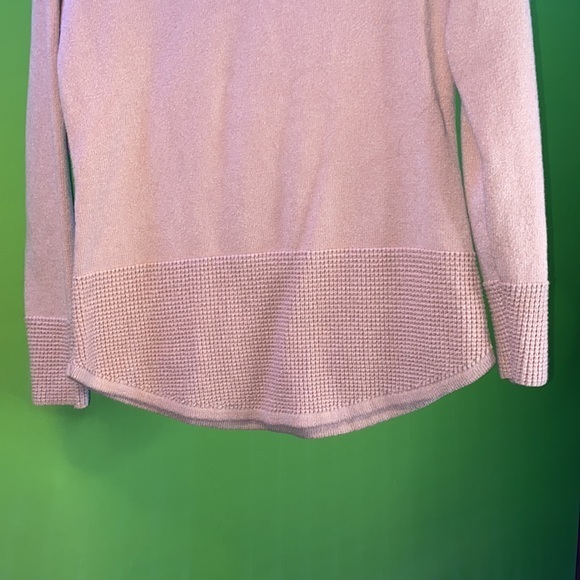 Ladies beige cream colour 🧶waffle knit sweater NWOT great comfy warm wear - Picture 5 of 8